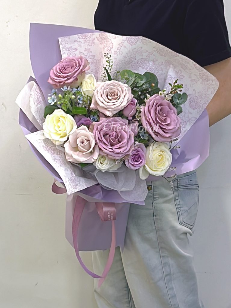 Elegant Lov - CHEN FLORAL DESIGN CENTRE