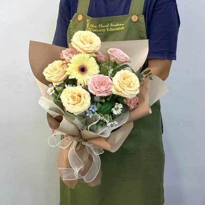 Cream & Cappuccino Bouquet (Pre-Order)