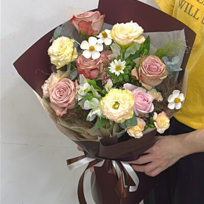 2026 Valentine flower bouquet, delivery in Kuching